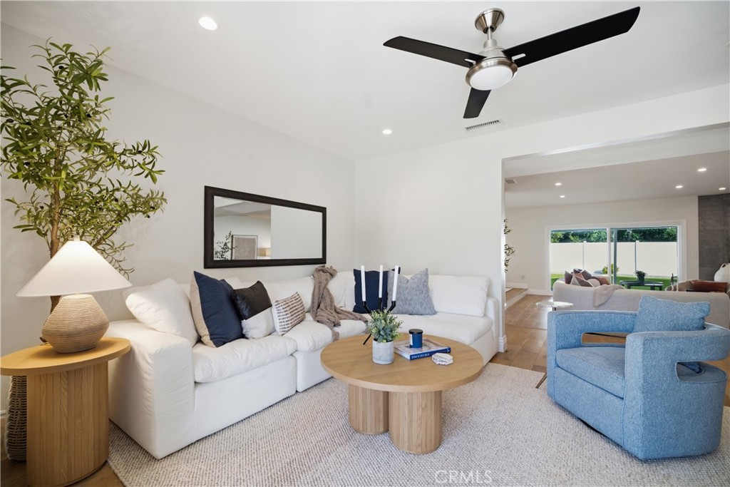 22764 Liberty Bell Road Calabasas, CA 91302 - Photo 17 of 72