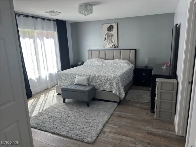 $2,350 | 6809 Treble Clef Avenue, Las Vegas, NV 89139