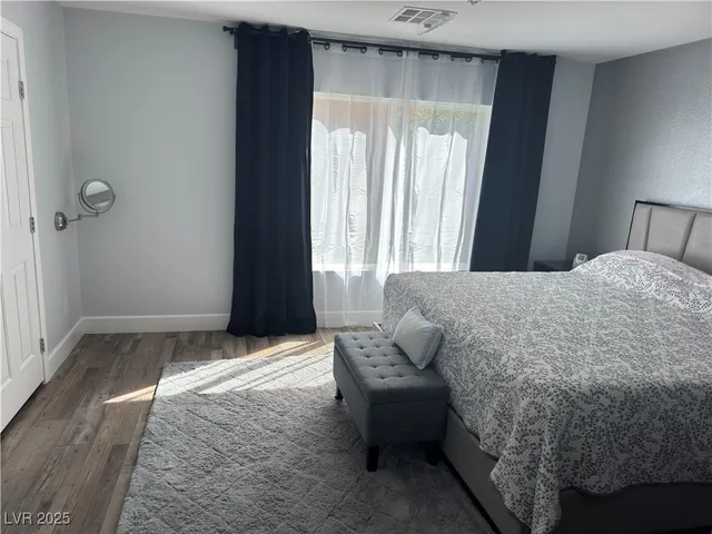 $2,350 | 6809 Treble Clef Avenue, Las Vegas, NV 89139