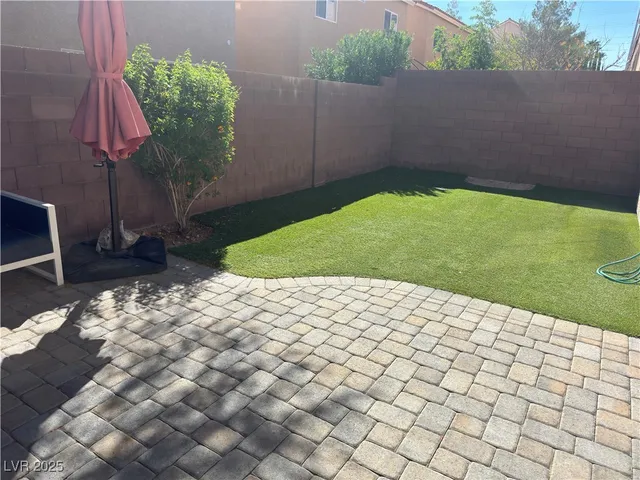 $2,350 | 6809 Treble Clef Avenue, Las Vegas, NV 89139