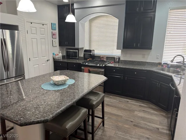 $2,300 | 6809 Treble Clef Avenue, Las Vegas, NV 89139