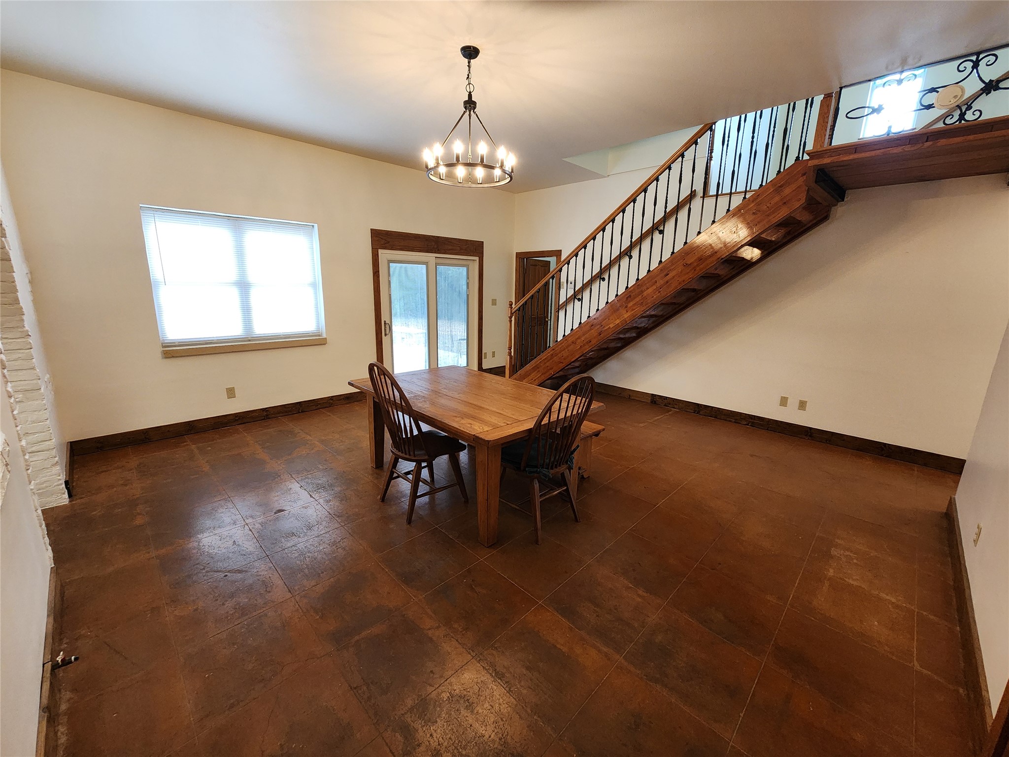 500 Spring Creek Road Florence, TX 76527 - Photo 23 of 38 Multip purpose. More sutiable for a living and dining combo