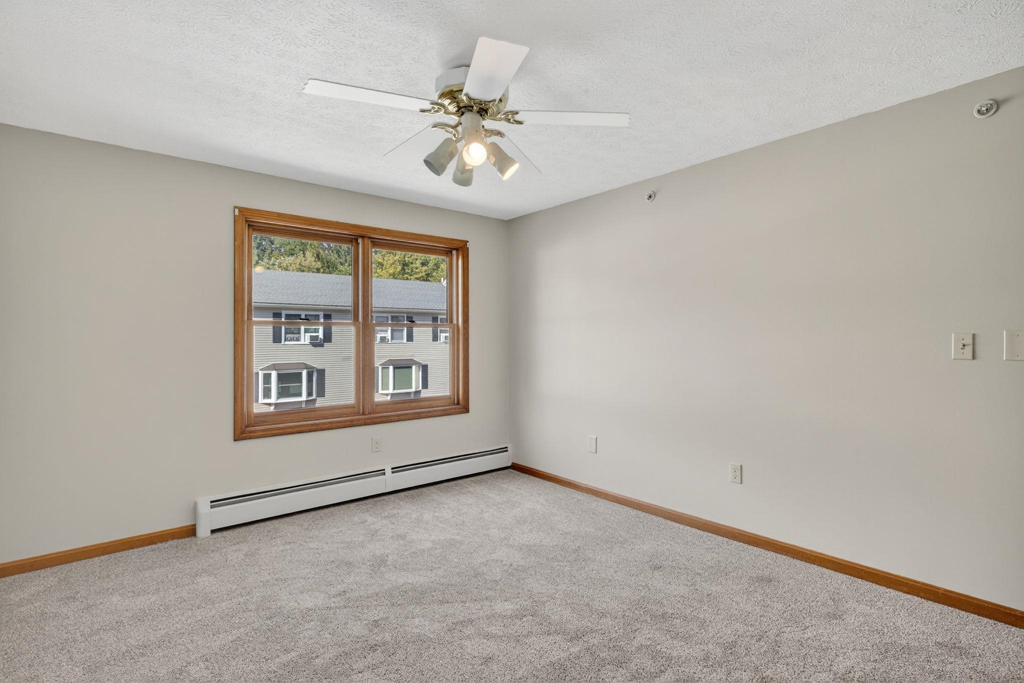 620 Hackett Hill Road Manchester, NH 03102 - Photo 16 of 35