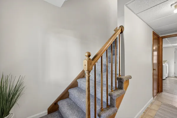 $425,000 | 620 Hackett Hill Road, Manchester, NH 03102
