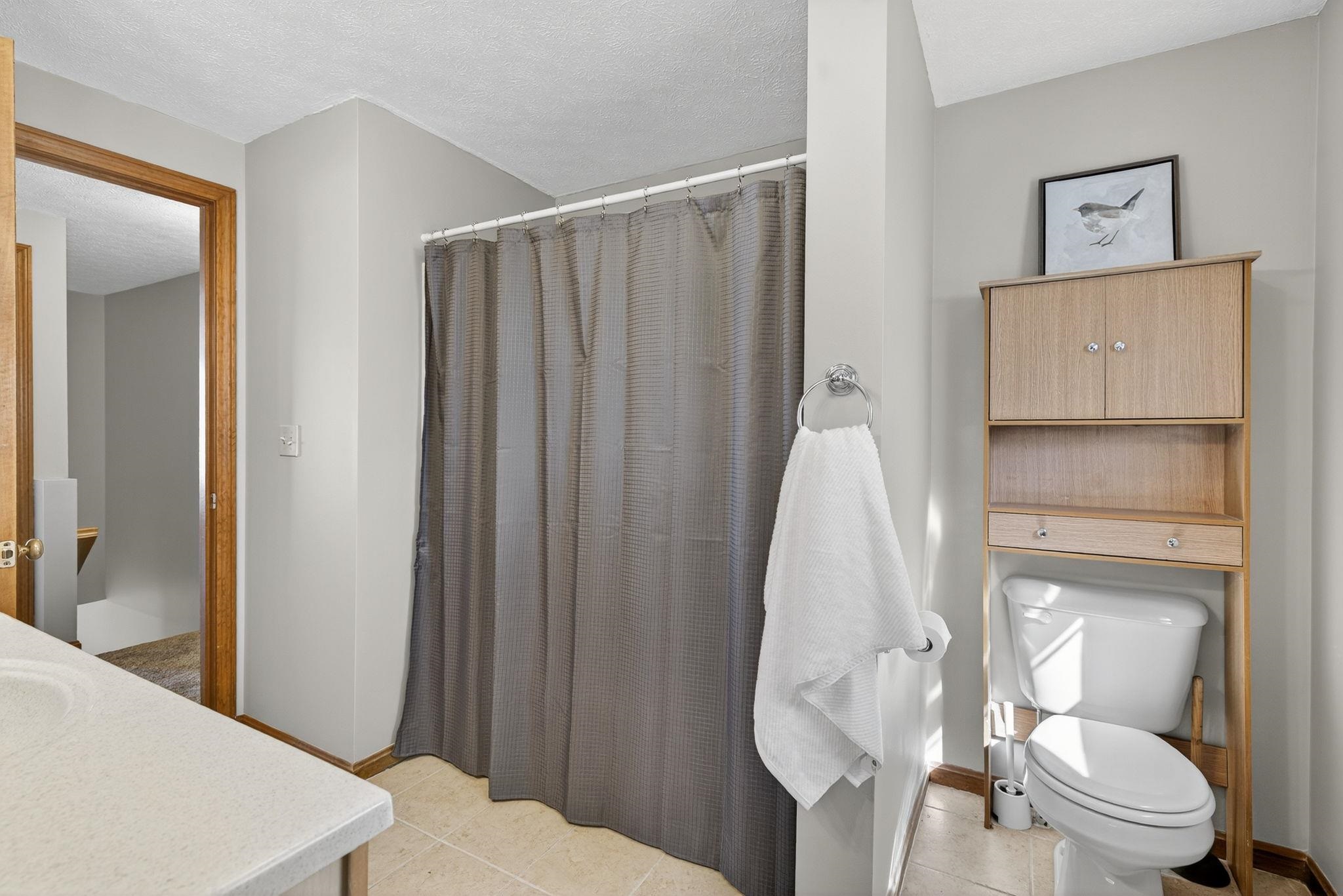 620 Hackett Hill Road Manchester, NH 03102 - Photo 22 of 35