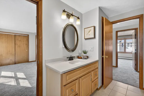 $425,000 | 620 Hackett Hill Road, Manchester, NH 03102