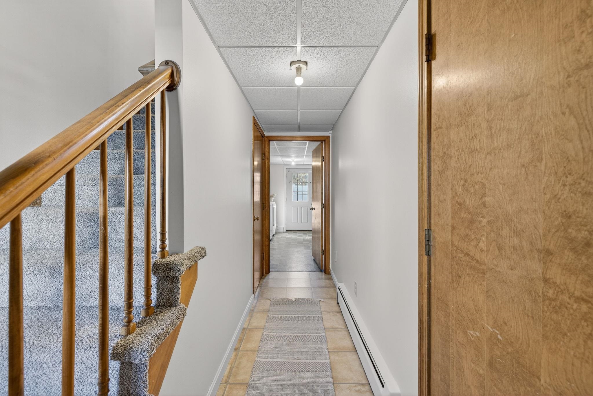 620 Hackett Hill Road Manchester, NH 03102 - Photo 26 of 35