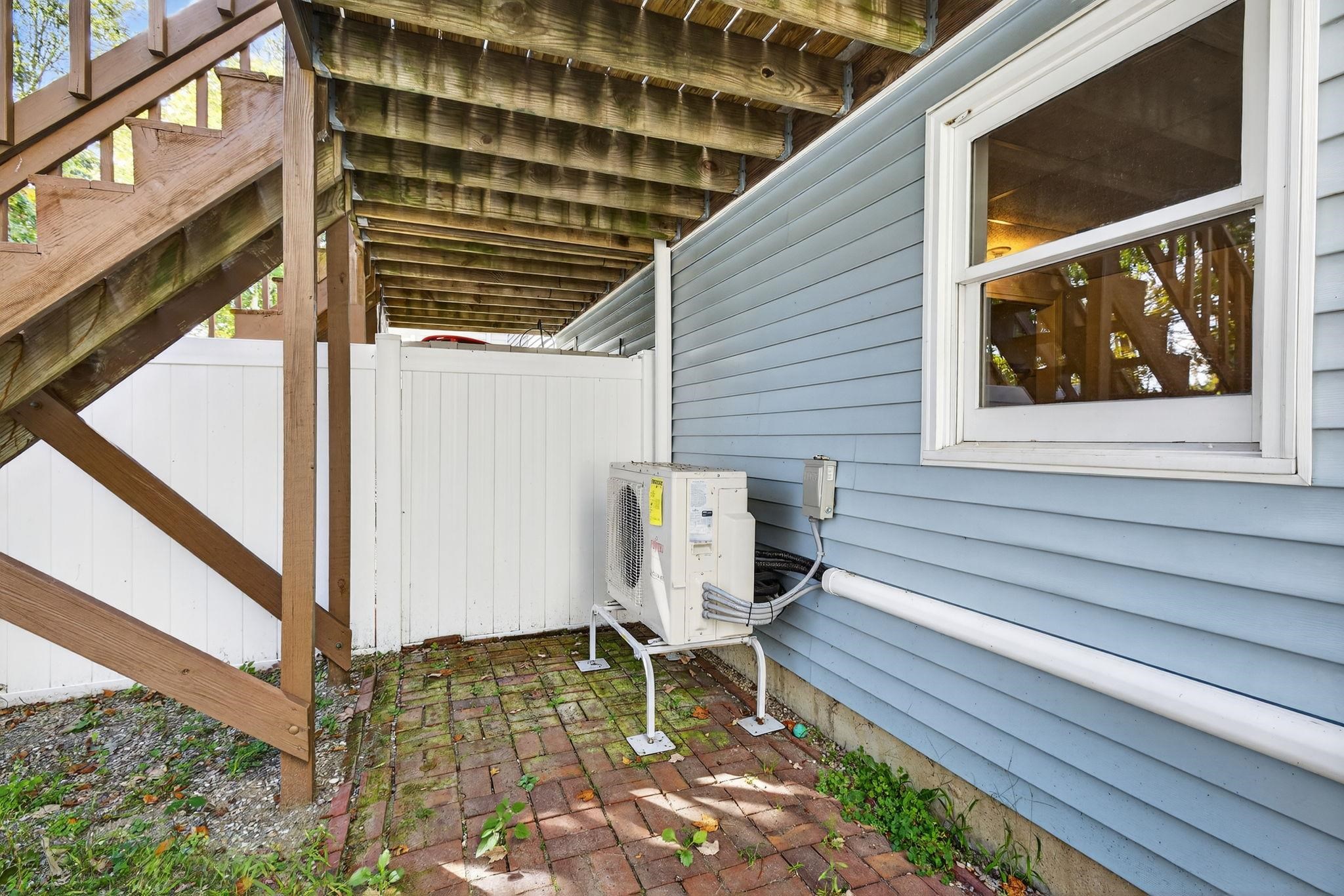 620 Hackett Hill Road Manchester, NH 03102 - Photo 28 of 35