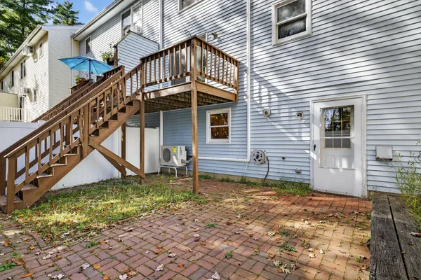 $425,000 | 620 Hackett Hill Road, Manchester, NH 03102