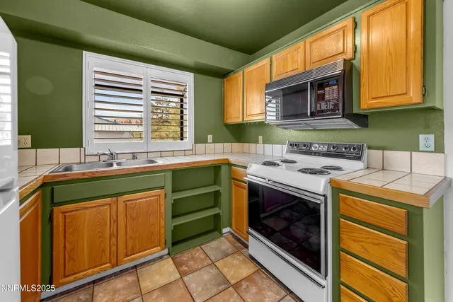 $168,000 | 1405 Selmi Drive, Reno, NV 89512