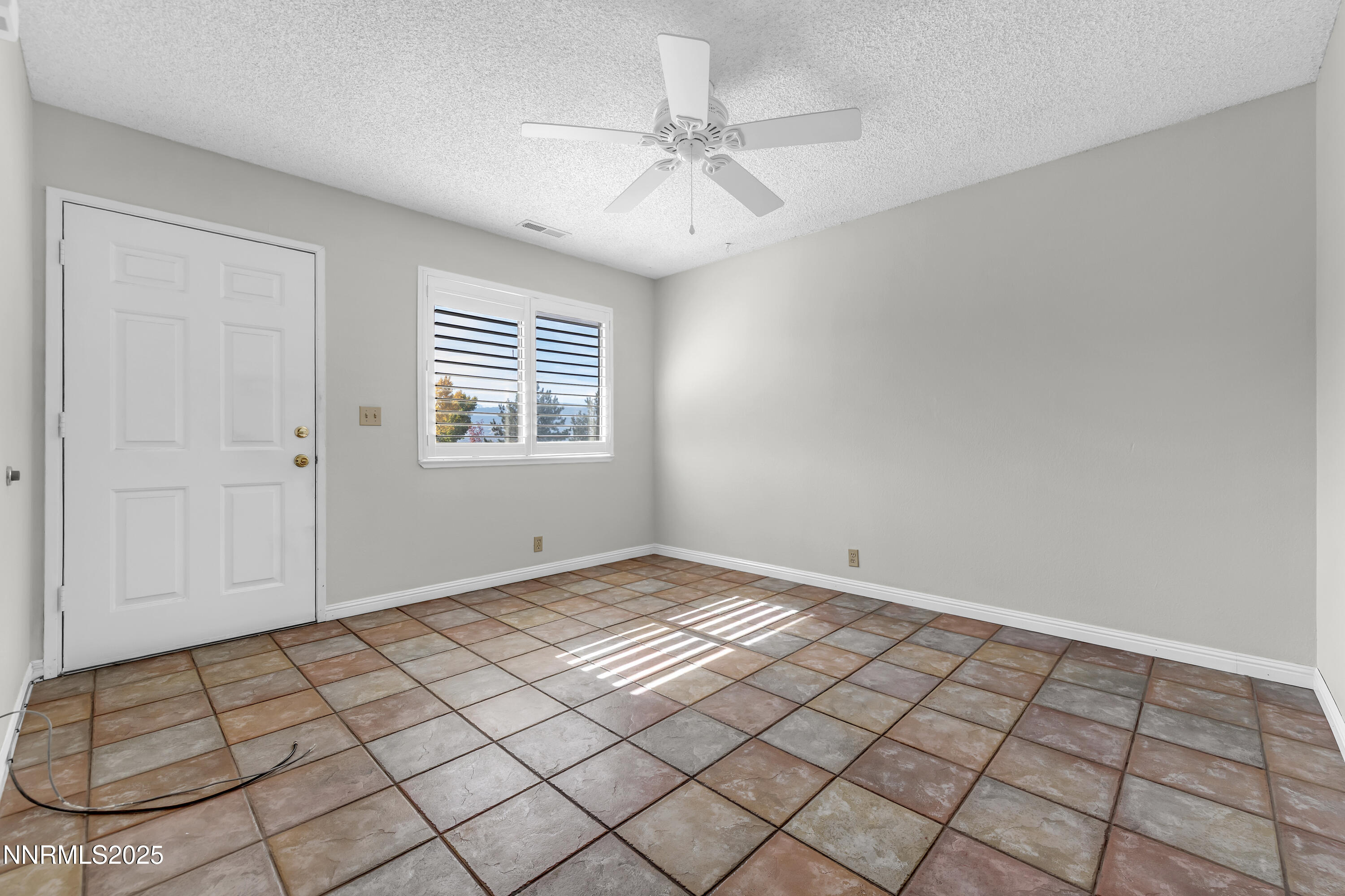 1405 Selmi Drive Reno, NV 89512 - Photo 7 of 30 Selmi1405-000005