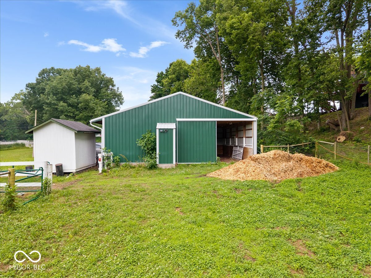 703 North Peterman Road Greenwood, IN 46142 - Photo 40 of 52