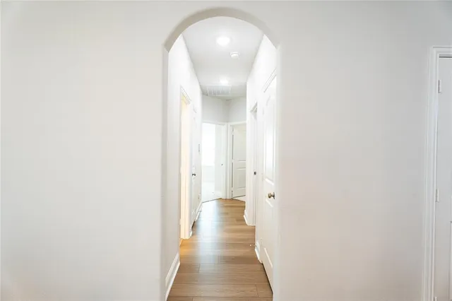 $2,500 | 310 Saltmeadow Lane, Red Oak, TX 75154