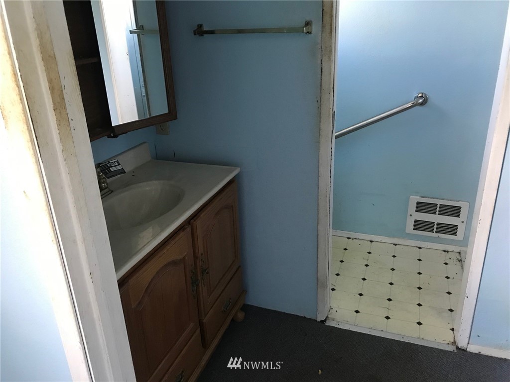 31 Heuhslein Road Port Angeles, WA 98362 - Photo 11 of 18 Gallery Image 11