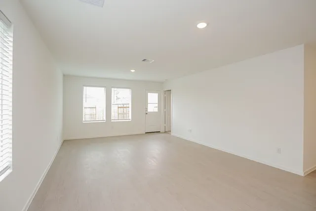 $1,595 | 319 Bush Meadow Lane, Magnolia, TX 77354