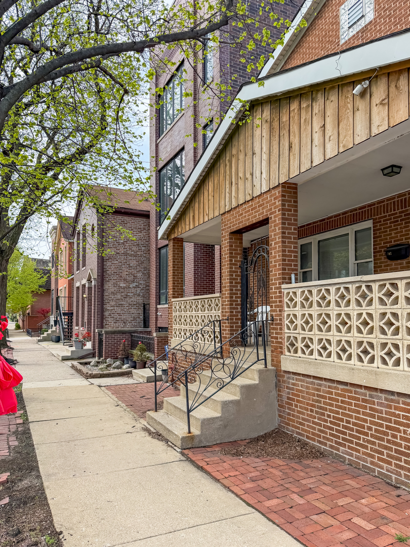 702 South May Street Chicago, IL 60607 - Photo 2 of 15