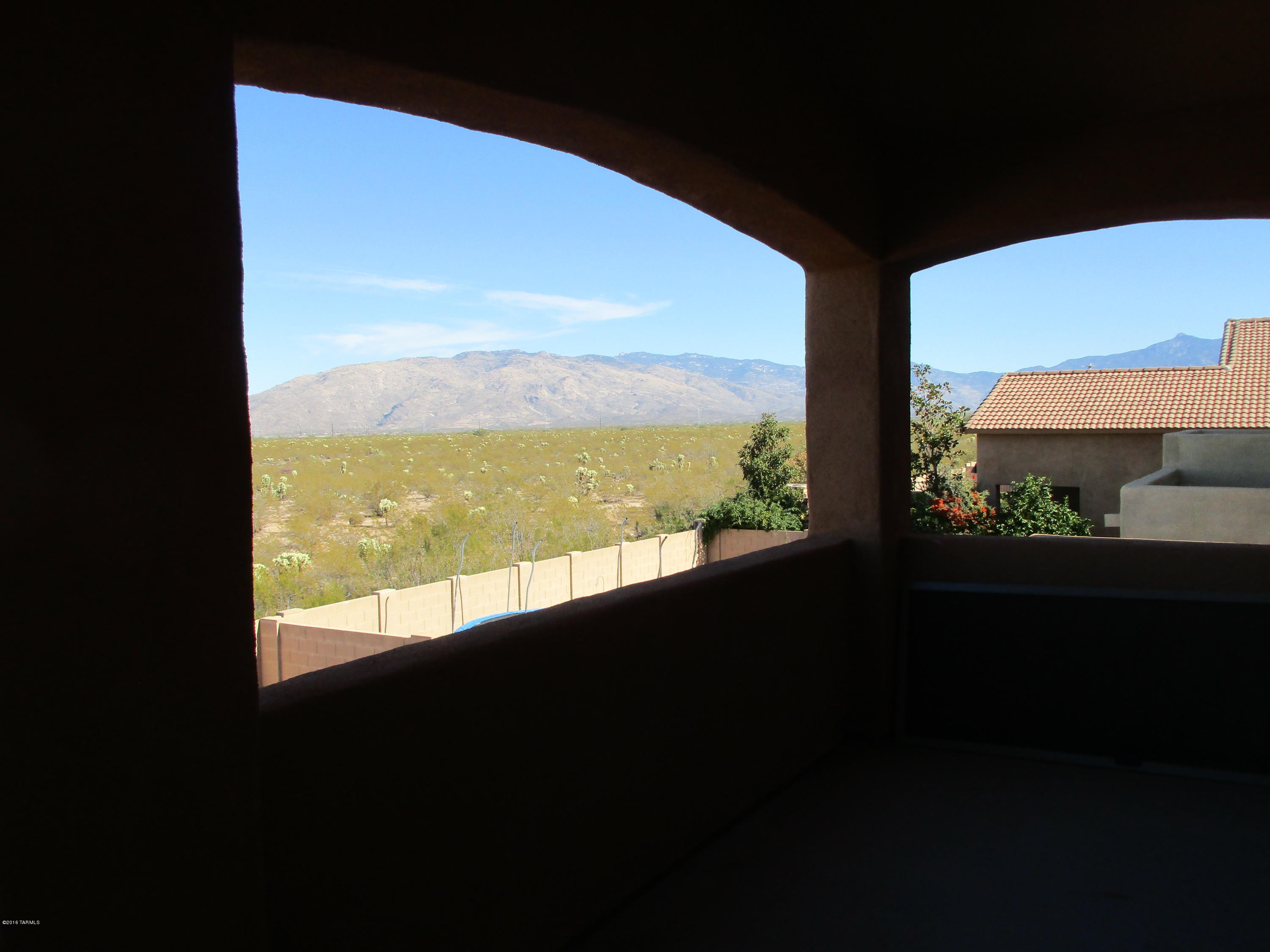 10453 East Rita Ranch Crossing Circle Tucson, AZ 85747 - Photo 2 of 10