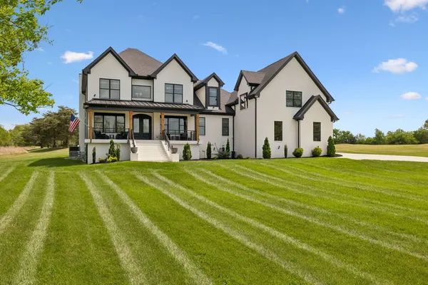 $1,292,000 | 4223 Ironwood Drive, Greenbrier, TN 37073