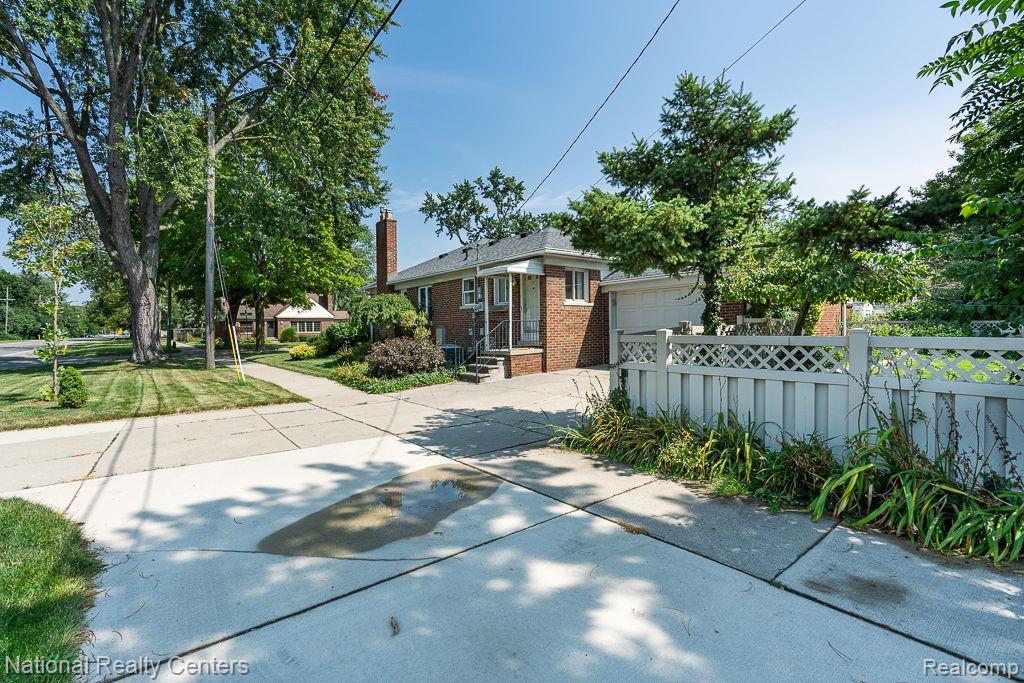 4423 Amherst Road Royal Oak, MI 48073 - Photo 27 of 31 Extra parking space