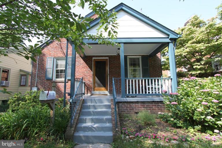 810 Violet Place Silver Spring, MD 20910 - Photo 1 of 22 Exterior (Main)