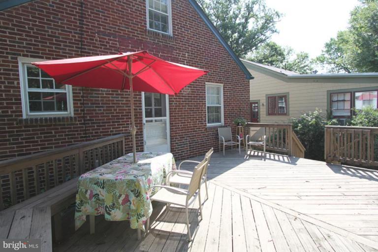 810 Violet Place Silver Spring, MD 20910 - Photo 11 of 22 Deck