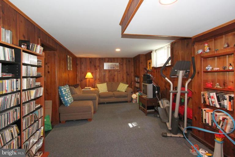 810 Violet Place Silver Spring, MD 20910 - Photo 21 of 22 Recreation Room