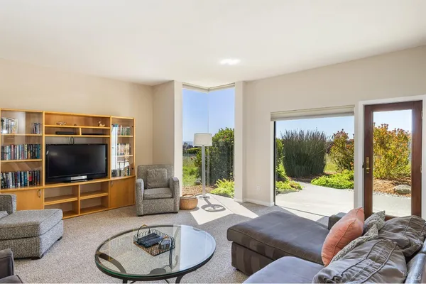 $2,195,000 | 315 Mainsail Drive, Bodega Bay, CA 94923