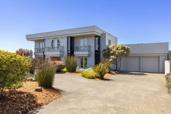 $2,195,000 | 315 Mainsail Drive, Bodega Bay, CA 94923