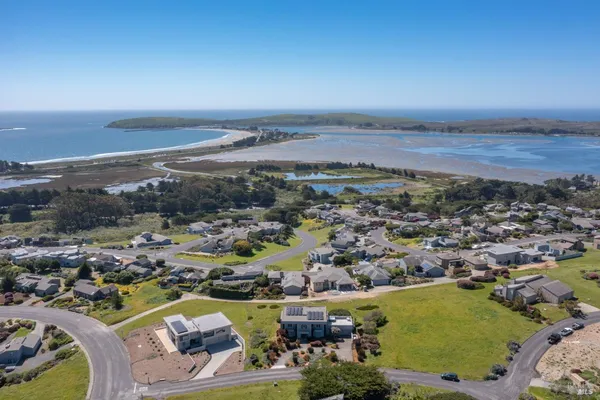 $2,195,000 | 315 Mainsail Drive, Bodega Bay, CA 94923