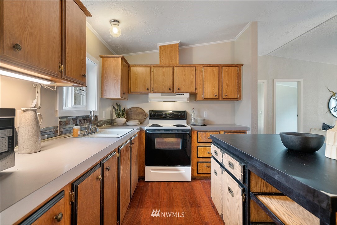 9900 Mullen Road Southeast, Unit D Olympia, WA 98513 - Photo 14 of 28 Gallery Image 14
