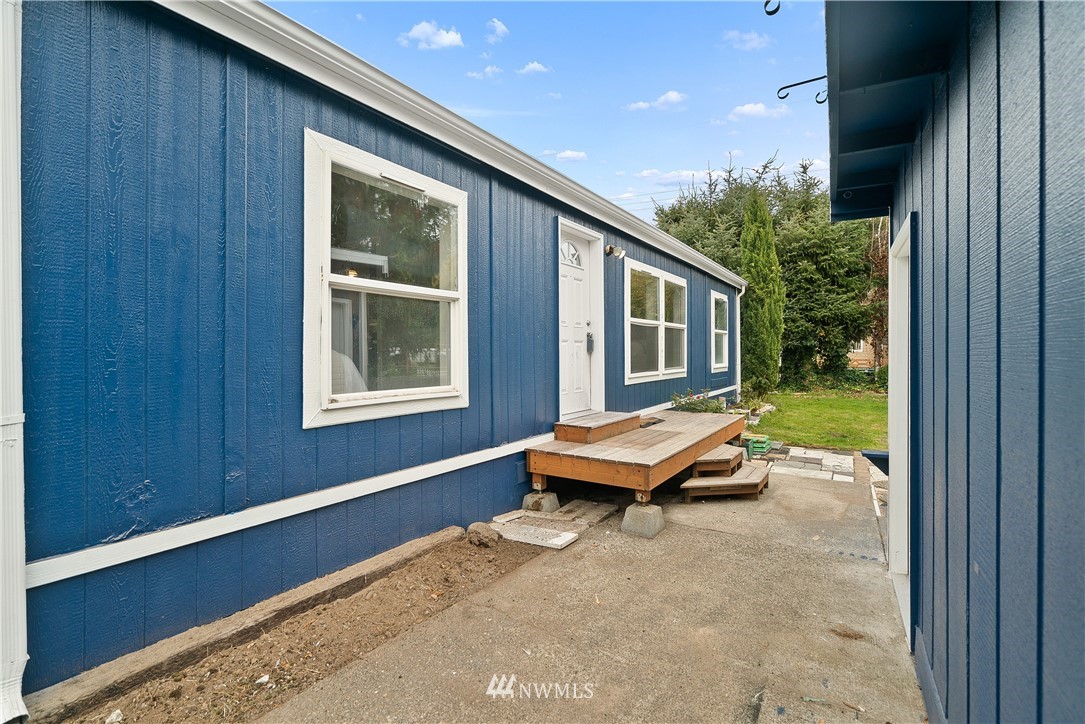 9900 Mullen Road Southeast, Unit D Olympia, WA 98513 - Photo 4 of 28 Gallery Image 4