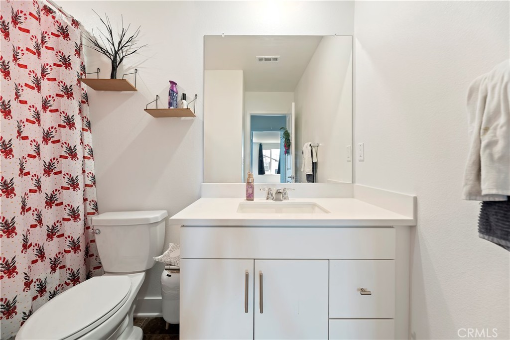 364 Castaic Way Rialto, CA 92377 - Photo 22 of 63