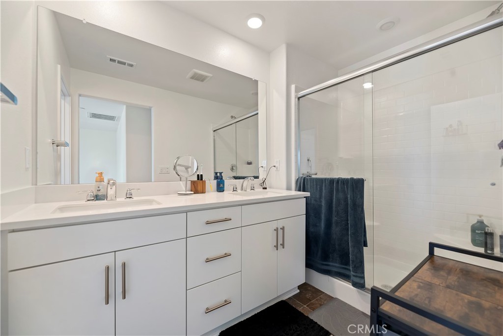 364 Castaic Way Rialto, CA 92377 - Photo 27 of 63