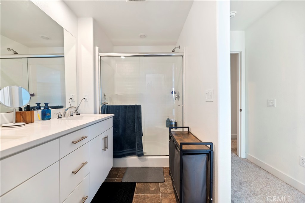 364 Castaic Way Rialto, CA 92377 - Photo 28 of 63