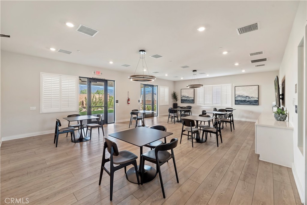 364 Castaic Way Rialto, CA 92377 - Photo 51 of 63