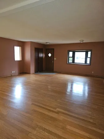 $249,900 | 1121 South Vine Street, Fergus Falls, MN 56537