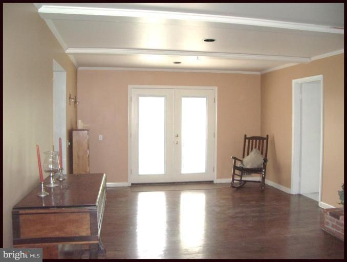 8802 Bells Mill Road Potomac, MD 20854 - Photo 17 of 17 Family Room #2