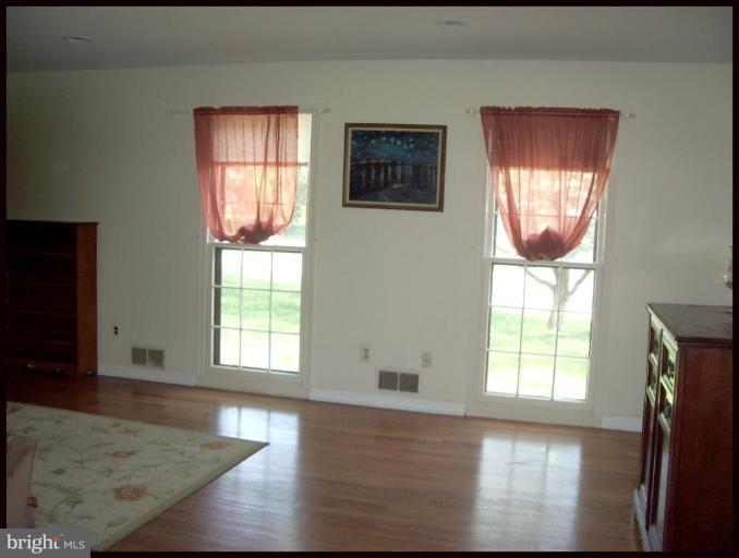 8802 Bells Mill Road Potomac, MD 20854 - Photo 7 of 17 Living Room #2