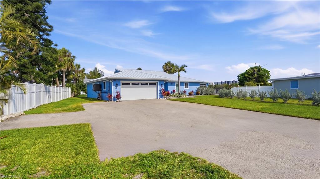 8009 Lagoon Road Fort Myers Beach, FL 33931 - Photo 6 of 48 oversized driveway