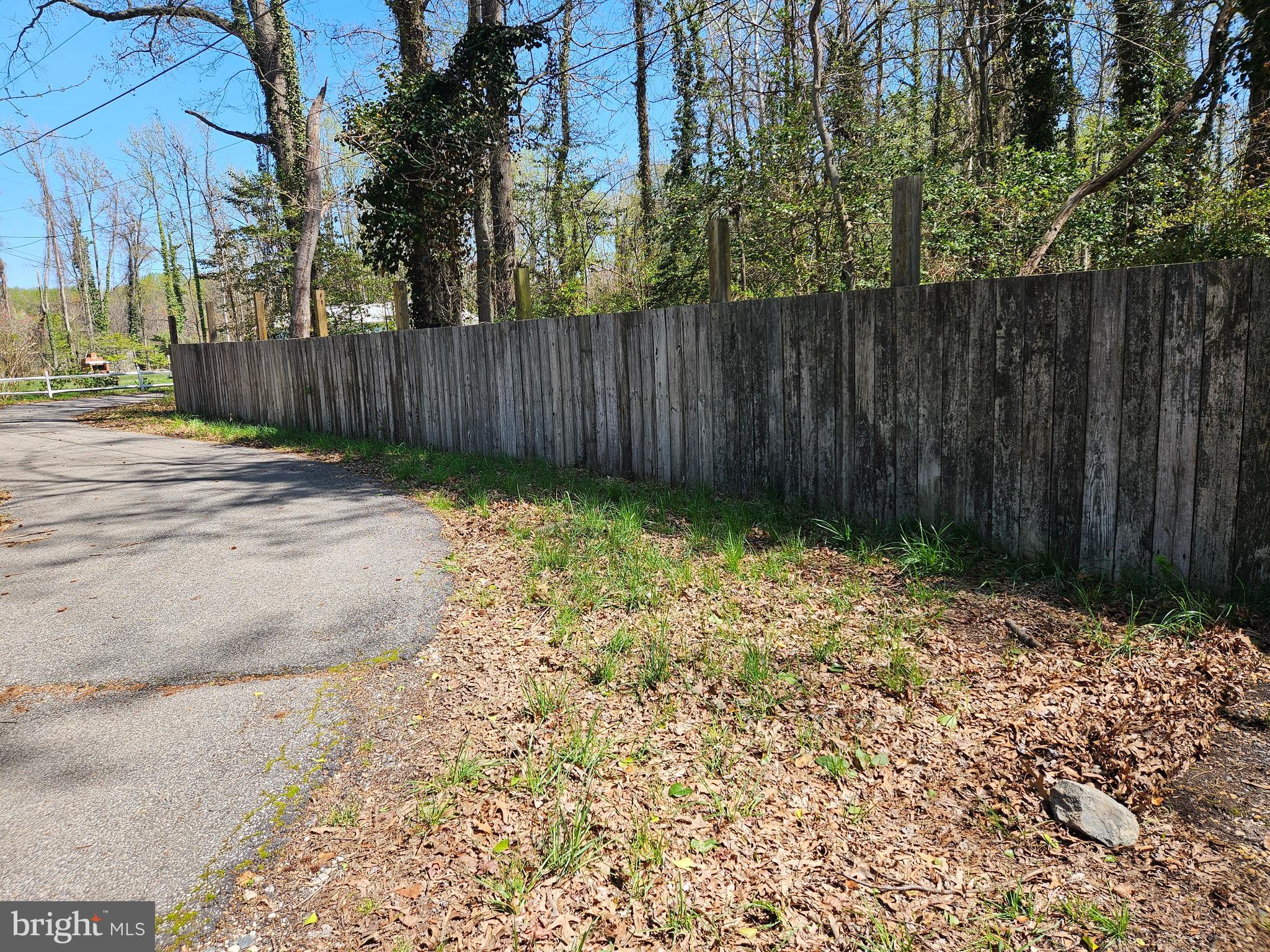 1639 Colbert Road Annapolis, MD 21409 - Photo 3 of 3 a view of garden with wooden fence