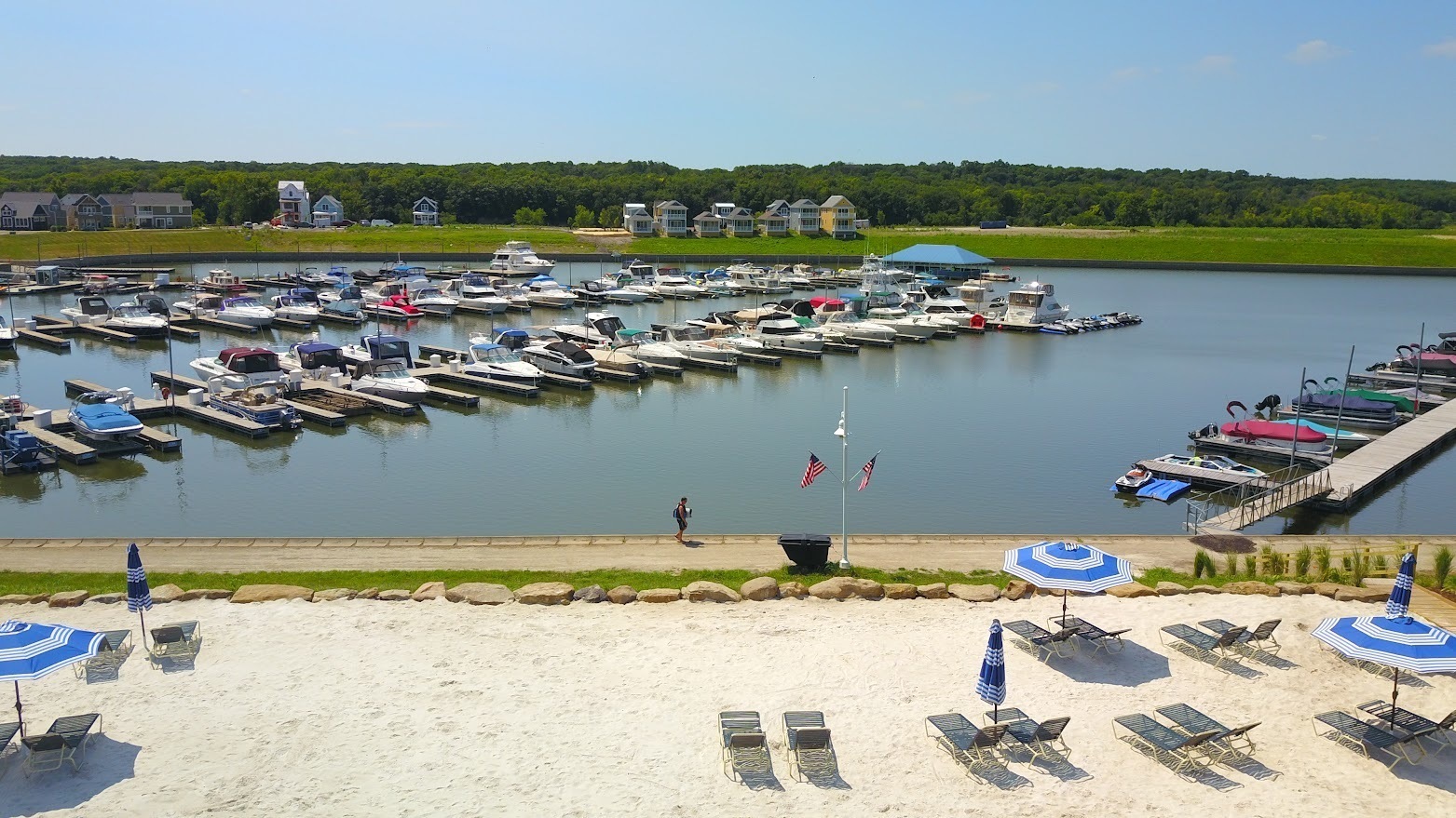 5 River Row Ottawa, IL 61350 - Photo 29 of 37 a view of a city