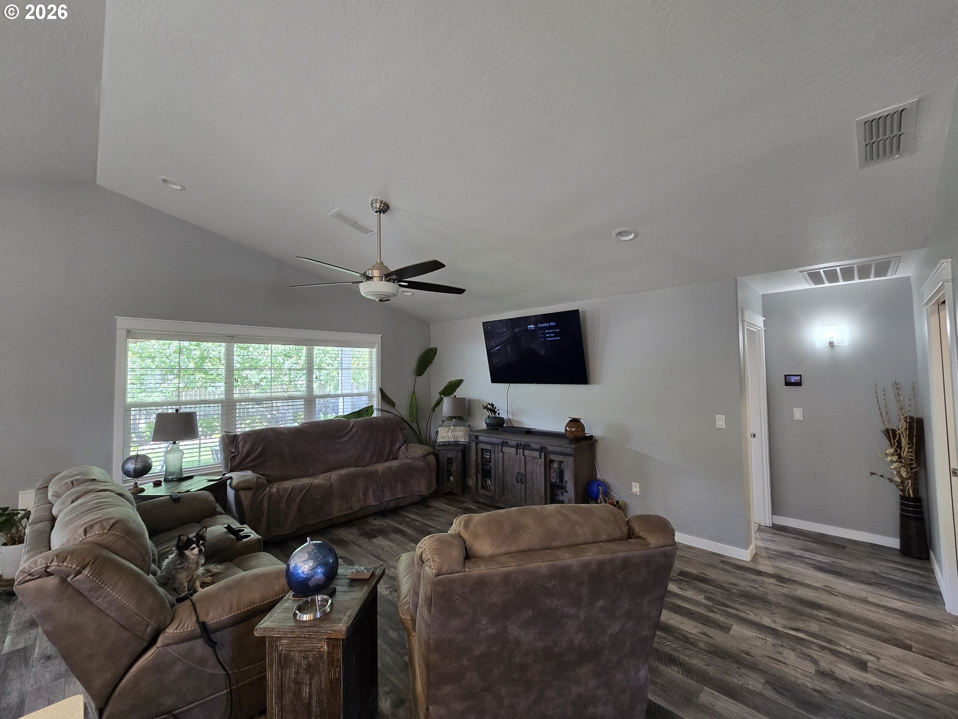 266 Retirement Lane Cave Junction, OR 97523 - Photo 13 of 44