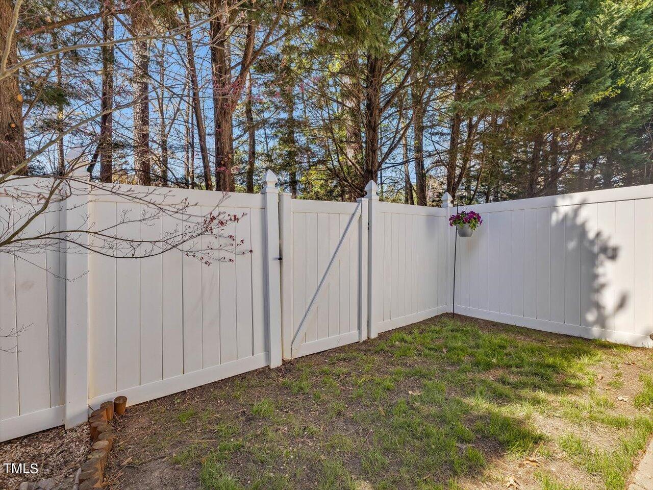 8329 Martello Lane Raleigh, NC 27613 - Photo 19 of 54 19-Fenced Yard