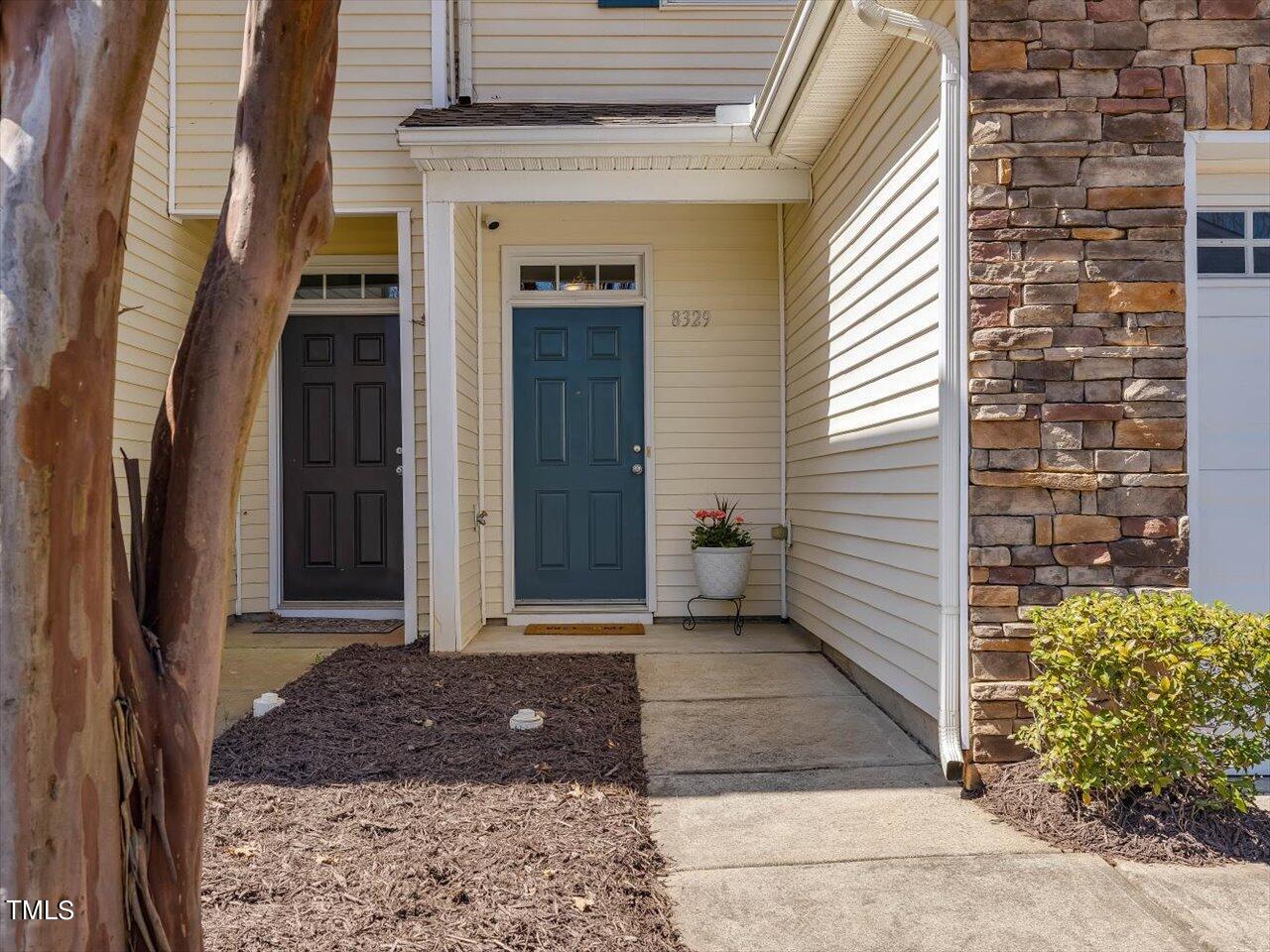 8329 Martello Lane Raleigh, NC 27613 - Photo 4 of 54 04-Front Walkway