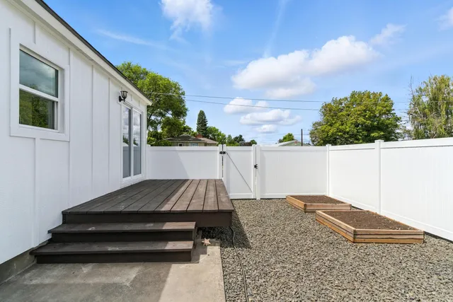 $348,500 | 804 North Pierce Road, Spokane Valley, WA 99206