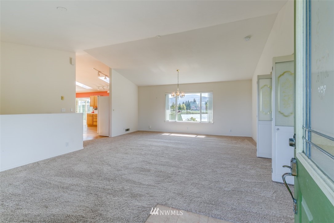 463 Roupe Road Sequim, WA 98382 - Photo 3 of 19