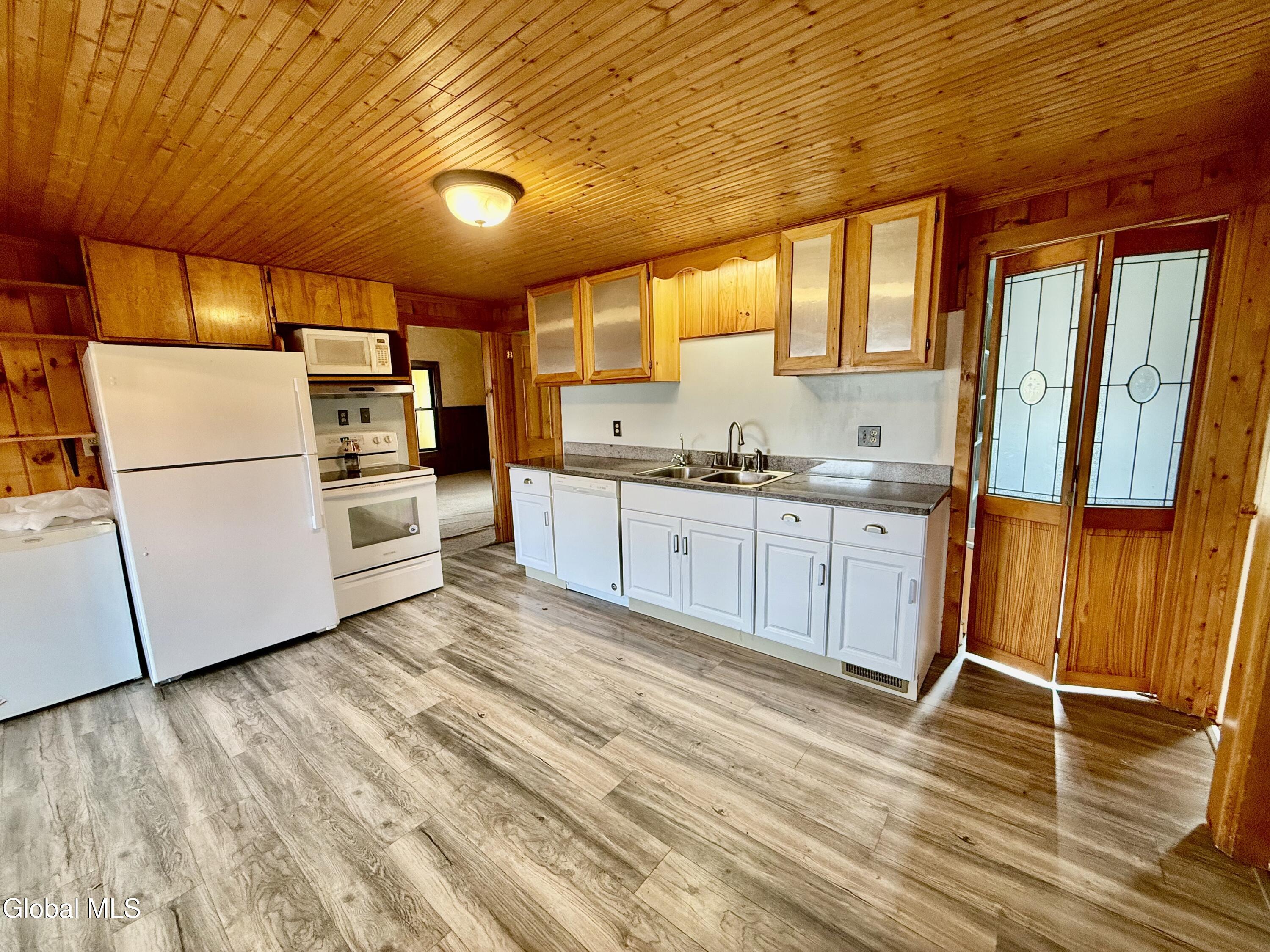 22 Crailo Lane Schodack, NY 12123 - Photo 18 of 37 IMG_2912