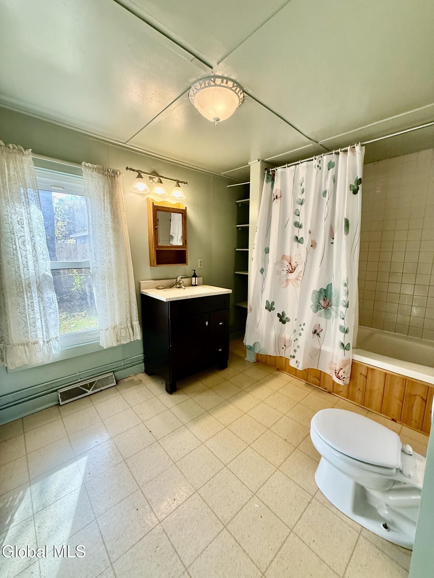 22 Crailo Lane Schodack, NY 12123 - Photo 24 of 37 IMG_2923