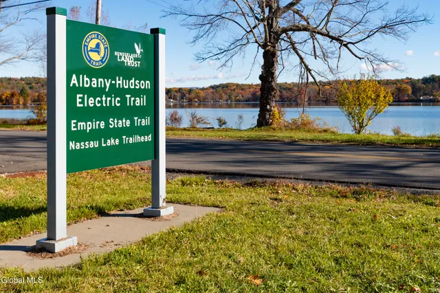 $280,000 | 22 Crailo Lane, Schodack, NY 12123