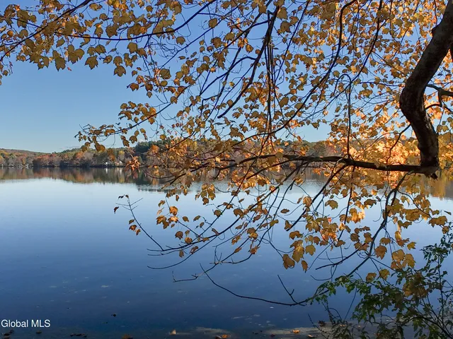 $280,000 | 22 Crailo Lane, Schodack, NY 12123